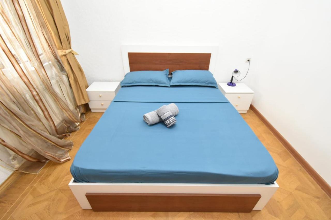 Guesthouses Opera Erevan Esterno foto